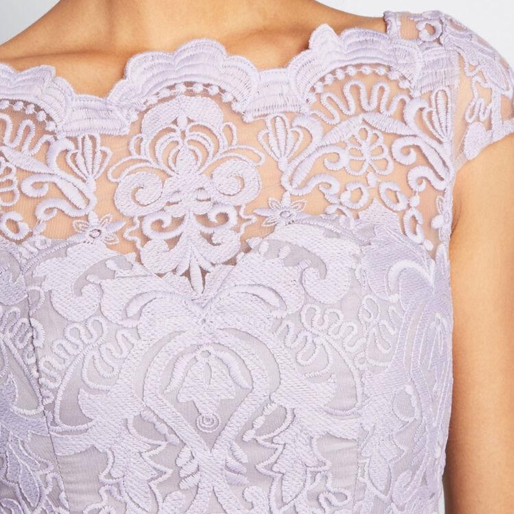 Modcloth Exquisite Elegance Lace Dress Violet NEW - Picture 4 of 8